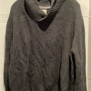 Ladies grey turtleneck Sweater size large